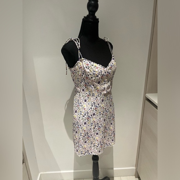 WILFRED Size 6 Sundress with Flower Print - Picture 3 of 5